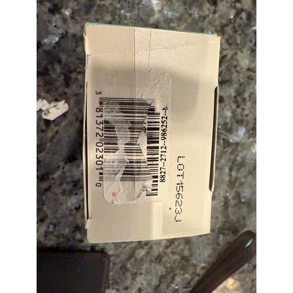 AVEENO CALM+RESTORE TRIPLE OAT serum/moisturizer FREE GIFT - Picture 2 of 6